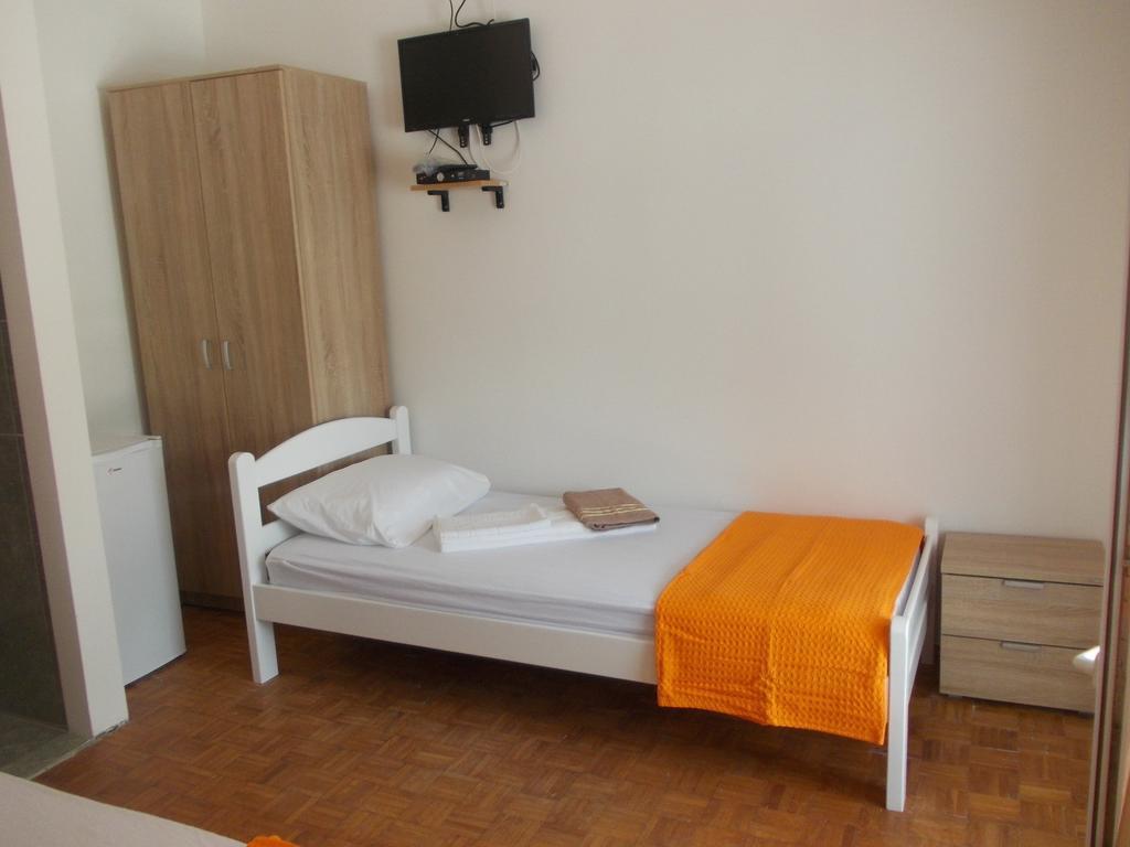 Apartments Idolga 巴尔 客房 照片